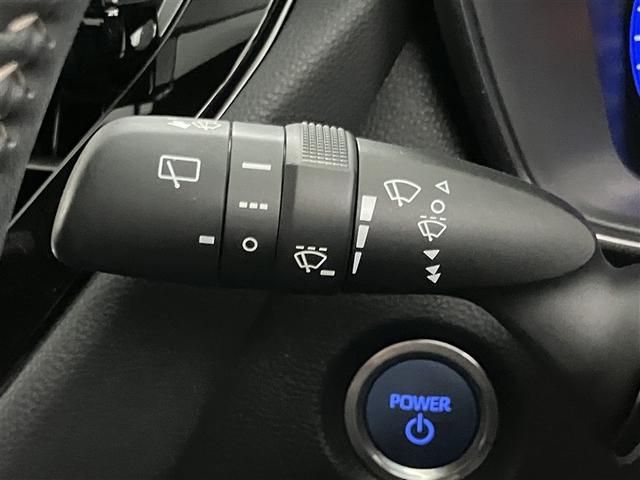 カローラツーリング ハイブリッド ダブルバイビー 追突軽減ブレーキ バックモニタ 横滑防止 スマキー LEDライト デュアルエアバッグ エアコン オートクルーズ サイドエアバッグ ETC付 ナビ PS キーフリー ABS エアバック メモリ-ナビ(17枚目)