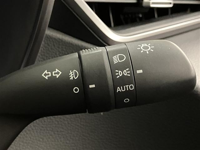カローラツーリング ハイブリッド ダブルバイビー 追突軽減ブレーキ バックモニタ 横滑防止 スマキー LEDライト デュアルエアバッグ エアコン オートクルーズ サイドエアバッグ ETC付 ナビ PS キーフリー ABS エアバック メモリ-ナビ(18枚目)