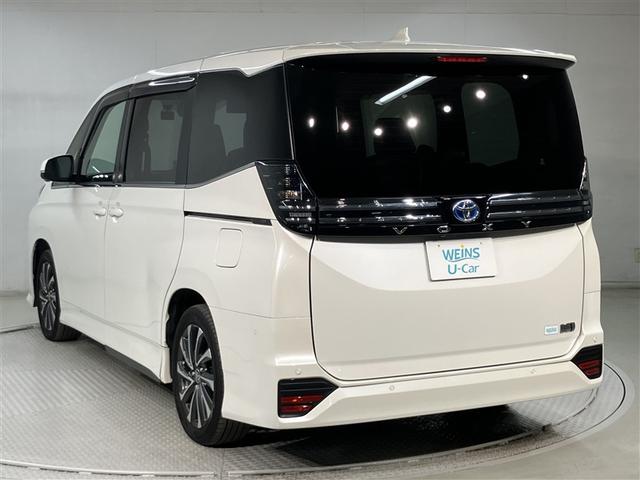 ヴォクシー ハイブリッドS-Z パワーウィンドウ DVD再生機能 インテリキー 横滑防止装置 地デジTV アクティブクルーズコントロール 1オナ フルオートエアコン リアカメラ エアバッグ ABS 100V充電 ナビTV キーレス(4枚目)