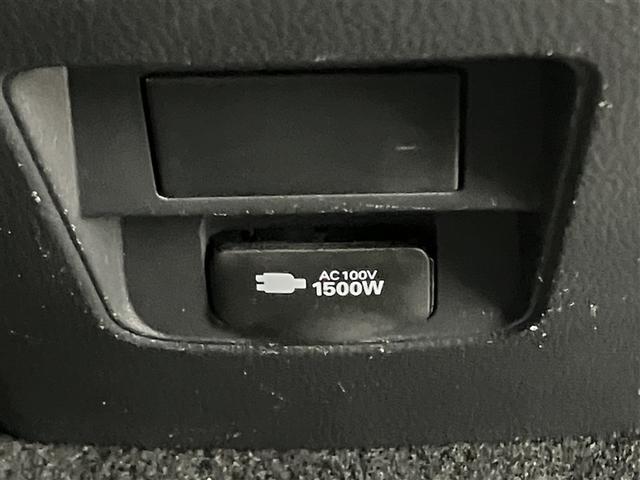 ヴォクシー ハイブリッドS-Z パワーウィンドウ DVD再生機能 インテリキー 横滑防止装置 地デジTV アクティブクルーズコントロール 1オナ フルオートエアコン リアカメラ エアバッグ ABS 100V充電 ナビTV キーレス(14枚目)