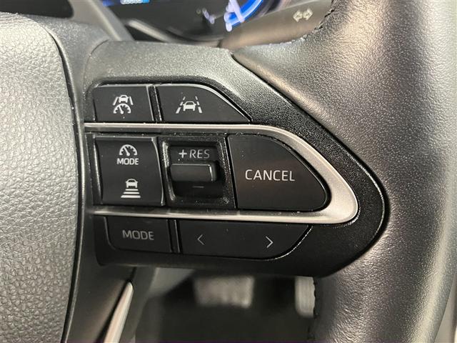 ヴォクシー ハイブリッドS-Z パワーウィンドウ DVD再生機能 インテリキー 横滑防止装置 地デジTV アクティブクルーズコントロール 1オナ フルオートエアコン リアカメラ エアバッグ ABS 100V充電 ナビTV キーレス(18枚目)