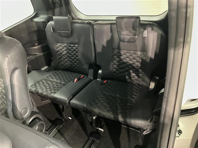 ヴォクシー ハイブリッドS-Z パワーウィンドウ DVD再生機能 インテリキー 横滑防止装置 地デジTV アクティブクルーズコントロール 1オナ フルオートエアコン リアカメラ エアバッグ ABS 100V充電 ナビTV キーレス(25枚目)