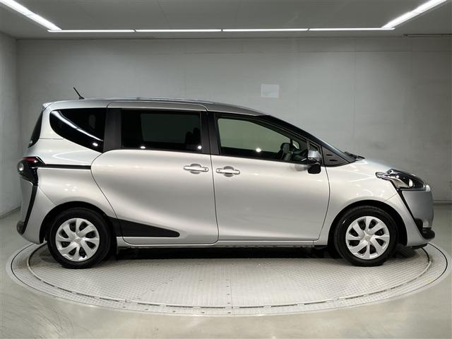 シエンタ G ナビ・TV スマートキープッシュスタート アイドリングS 1オ-ナ- リアカメラ 地デジフルセグ 定期点検記録簿 フルオートエアコン パワーウィンド ETC 運転席エアバック パワステ DVD再生可(3枚目)