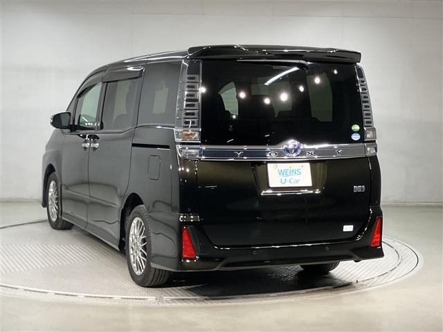 ヴォクシー ハイブリッドＺＳ　煌ＩＩ　電動両側スライドドア　ドライブレコーダ　パワーステアリング　ＤＶＤ再生可　スマキー　地デジＴＶ　ＡＵＸ　横滑防止　１オーナー　Ｗエアバック　ＡＡＣ　ＬＥＤランプ　エアバッグ　ナビＴＶ　盗難防止装置（4枚目）