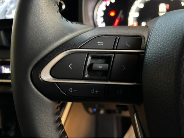 ヴォクシー S-Z DVD再生機能 スマートキープッシュスタート 両側電動パワースライドドア パワーウインドウ 1オナ ETC車載器 LEDライト アルミホイール 盗難防止装置 記録簿 横滑り防止機能 キーフリー ABS(4枚目)