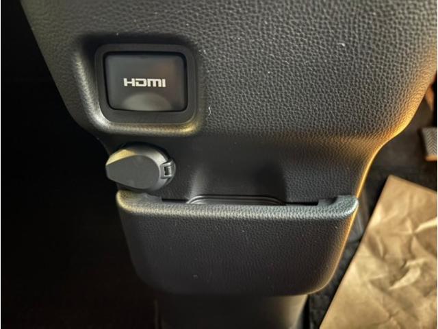 ヴォクシー S-Z DVD再生機能 スマートキープッシュスタート 両側電動パワースライドドア パワーウインドウ 1オナ ETC車載器 LEDライト アルミホイール 盗難防止装置 記録簿 横滑り防止機能 キーフリー ABS(15枚目)