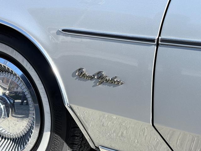 CHRYSLER CHRYSLER NEW YORKER BASE GRADE