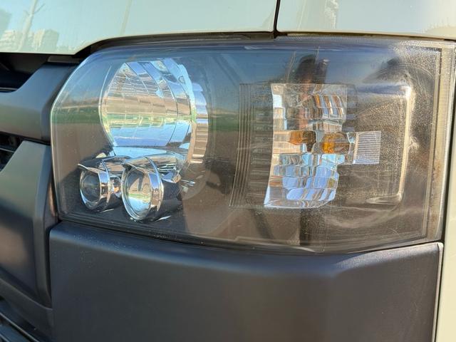 ハイエースバン ロングDX ナローハイルーフ・MC-9・ヨコハマPARADA・Uiビークル追加スタビライザー・コンフォートショックアブソーバー・ジャオスオーバーフェンダー・カロッツェリアナビ・ETC・3人乗り仕様・荷室カスタム(13枚目)