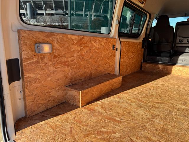 ハイエースバン ロングDX ナローハイルーフ・MC-9・ヨコハマPARADA・Uiビークル追加スタビライザー・コンフォートショックアブソーバー・ジャオスオーバーフェンダー・カロッツェリアナビ・ETC・3人乗り仕様・荷室カスタム(36枚目)