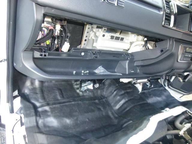 ハイエースバン ロングワイドスーパーGL ダークプライムII/サブバッテリー搭載/車内断熱遮音施工/足回り強化パーツ装着/1.0インチローダウン施工/スピーカー交換/Dピラー追加スピーカー/25mmオーバーフェンダー/レーダー探知機/(18枚目)