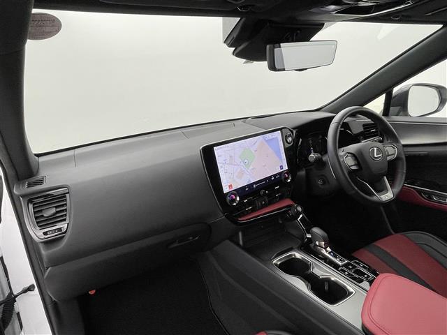 ＮＸ ＮＸ３５０ｈ　Ｆスポーツ　サンルーフ　ナビ機能付き純正１４型ディスプレイオーディオ　衝突軽減ブレーキシステム　全周囲カメラ　１００Ｖ電源　ビルトインＥＴＣ２．０　レーダークルーズコントロール　デジタルミラー　３眼ＬＥＤライト（36枚目）