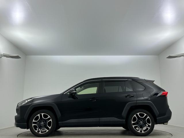 ＲＡＶ４ アドベンチャー　純正９インチナビ　衝突軽減システム　１００Ｖ電源　レーダークルーズコントロール　ビルトインＥＴＣ　レーンキープアシスト　コーナーセンサー　ドライブレコーダー　シートヒーター　エアシート　ＬＥＤライト（48枚目）