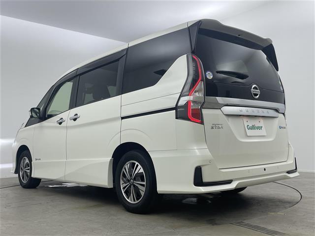 セレナ ｅ－パワー　ハイウェイスターＶ　純正１０型ＳＤナビ（フルセグＴＶ／ＣＤ／ＤＶＤ／ＢＴ）　全方位　プロパイロット　コーナーセンサー　両側パワスラ　ドラレコ　ＥＴＣ　ＵＳＢ　ＨＤＭＩ　純正フロアマット　純正ＬＥＤ　純正アルミホイール（32枚目）