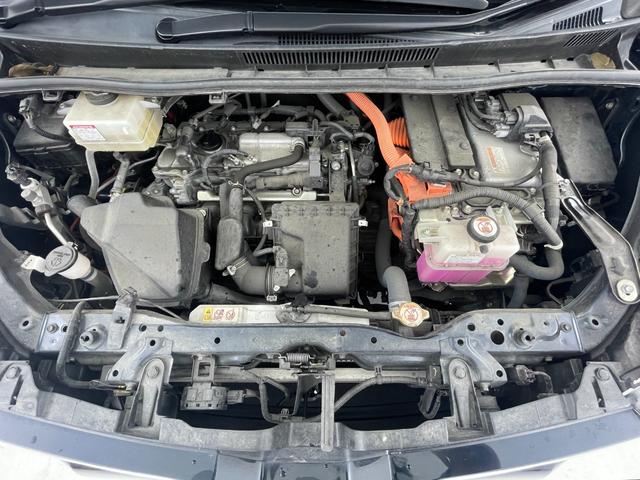 ヴォクシー ハイブリッドＺＳ　煌ＩＩ　純正９インチナビ　衝突軽減ブレーキ　両側電動スライドドア　クルーズコントロール　ビルトインＥＴＣ　ＬＥＤヘッドライト　シートヒーター　ドライブレコーダー　バックカメラ　Ｂｌｕｅｔｏｏｔｈ　フルセグＴＶ（43枚目）