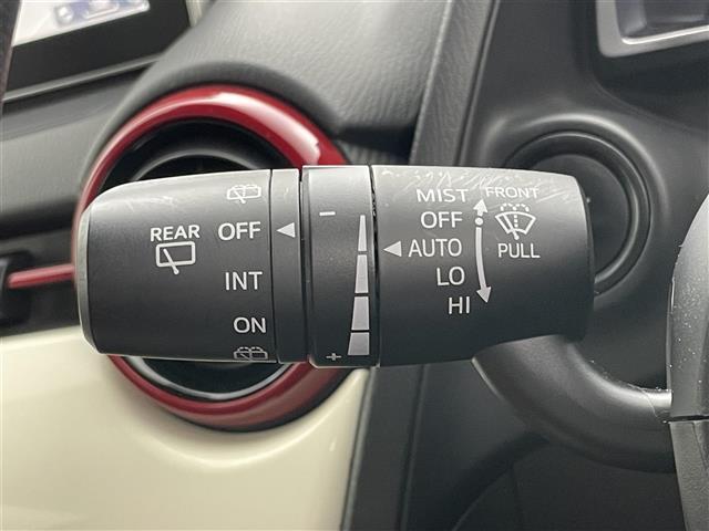 デミオ ＸＤ　ミッドセンチュリー　純正ナビ　衝突軽減ブレーキ　クルーズコントロール　バックカメラ　ビルトインＥＴＣ　シートヒーター　アイドリングストップ　エンジンスタートボタン　オートライト　ＬＥＤライト　パドルシフト　踏み間違い防止（26枚目）