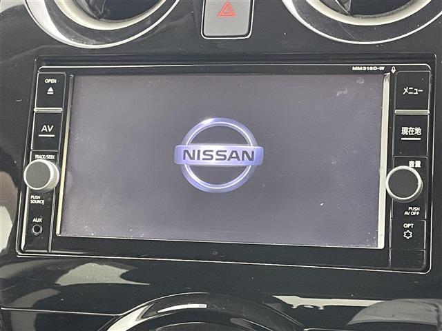 ノート ｅ－パワー　Ｘ　純正ナビ　全方位カメラ　デジタルインナーミラー　コーナーセンサー　純正１５インチアルミ　オートハイビーム　プッシュスタート　フルセグＴＶ　Ｂｌｕｅｔｏｏｔｈ　ＥＴＣ　エマージェンシーブレーキ（2枚目）