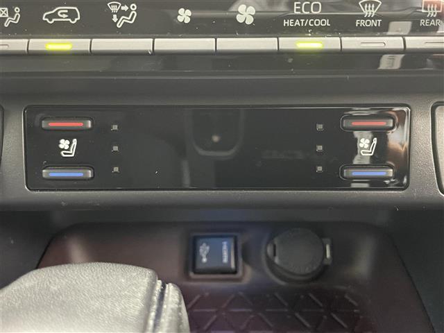 ＲＡＶ４ Ｇ　Ｚパッケージ　純正９インチナビ　モデリスタエアロ　デジタルインナーミラー　シートヒーター　バックカメラ　レーダークルーズコントロール　ステアリングヒーター　パワーシート　シートメモリー　ＬＥＤヘッドライト　ＥＴＣ（6枚目）