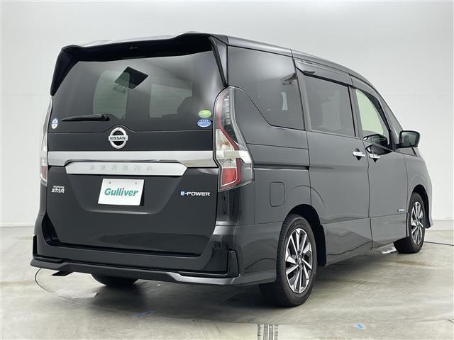 セレナ ｅ－パワー　ハイウェイスターＶ　純正１０インチナビ　アラウンドビューモニター　パーキングアシスト　プロパイロット　ビルトインＥＴＣ　ドライブレコーダー　衝突軽減ブレーキ　コーナーセンサー　社外レーダー　ＢＳＭ　両側パワースライドドア（20枚目）