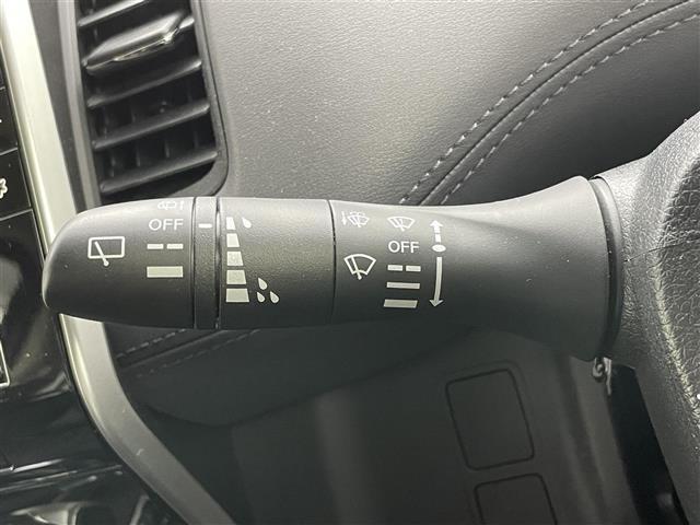 セレナ ｅ－パワー　ハイウェイスターＶ　純正１０インチナビ　アラウンドビューモニター　パーキングアシスト　プロパイロット　ビルトインＥＴＣ　ドライブレコーダー　衝突軽減ブレーキ　コーナーセンサー　社外レーダー　ＢＳＭ　両側パワースライドドア（31枚目）