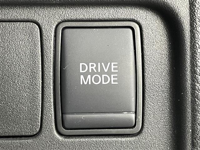 セレナ ｅ－パワー　ハイウェイスターＶ　純正１０インチナビ　アラウンドビューモニター　パーキングアシスト　プロパイロット　ビルトインＥＴＣ　ドライブレコーダー　衝突軽減ブレーキ　コーナーセンサー　社外レーダー　ＢＳＭ　両側パワースライドドア（39枚目）
