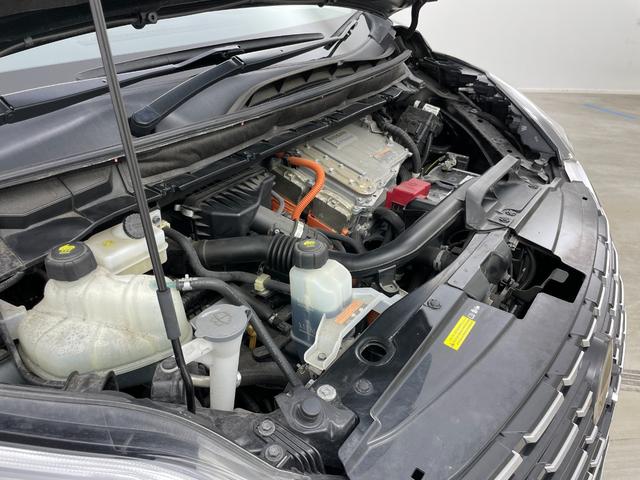 セレナ ｅ－パワー　ハイウェイスターＶ　純正１０インチナビ　アラウンドビューモニター　パーキングアシスト　プロパイロット　ビルトインＥＴＣ　ドライブレコーダー　衝突軽減ブレーキ　コーナーセンサー　社外レーダー　ＢＳＭ　両側パワースライドドア（74枚目）