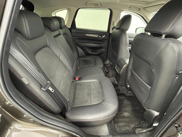 ＣＸ－５ ＸＤ　ブラックトーンエディション　サンルーフ　ＢＯＳＥサウンド　３６０度ビューモニター　シートヒーター　純正ナビ　ＥＴＣ　レーダークルーズコントロール　ＢＳＭ　ヘッドアップディスプレイ　ハーフレザーシート　パワーバックドア　ＬＥＤ（56枚目）