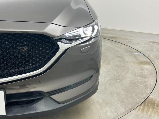 ＣＸ－５ ＸＤ　ブラックトーンエディション　サンルーフ　ＢＯＳＥサウンド　３６０度ビューモニター　シートヒーター　純正ナビ　ＥＴＣ　レーダークルーズコントロール　ＢＳＭ　ヘッドアップディスプレイ　ハーフレザーシート　パワーバックドア　ＬＥＤ（66枚目）