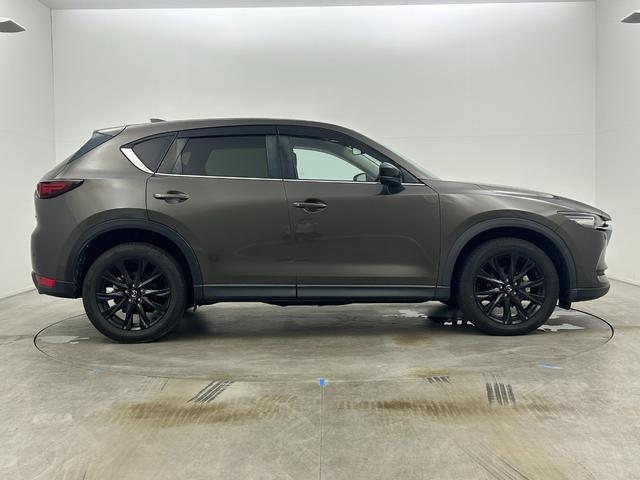 ＣＸ－５ ＸＤ　ブラックトーンエディション　サンルーフ　ＢＯＳＥサウンド　３６０度ビューモニター　シートヒーター　純正ナビ　ＥＴＣ　レーダークルーズコントロール　ＢＳＭ　ヘッドアップディスプレイ　ハーフレザーシート　パワーバックドア　ＬＥＤ（67枚目）