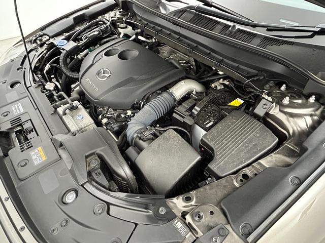 ＣＸ－５ ＸＤ　ブラックトーンエディション　サンルーフ　ＢＯＳＥサウンド　３６０度ビューモニター　シートヒーター　純正ナビ　ＥＴＣ　レーダークルーズコントロール　ＢＳＭ　ヘッドアップディスプレイ　ハーフレザーシート　パワーバックドア　ＬＥＤ（75枚目）