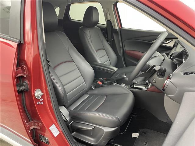 ＣＸ－３ ＸＤ　ツーリング　純正ナビ　バックカメラ　衝突軽減ブレーキ　クルーズコントロール　前後ドライブレコーダー　ビルトインＥＴＣ　ＬＥＤヘッドライト　オートライト　ＢＳＭ　合皮シート　ＤＶＤ再生　地デジフルセグ　パドルシフト（8枚目）