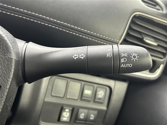 セレナ ハイウェイスター　Ｖセレクション　純正９インチナビ　純正１１インチフリップダウンモニター　衝突軽減ブレーキ　アラウンドビューモニター　両側電動スライド　ビルトインＥＴＣ　ＬＥＤヘットライト　クルーズコントロール　コーナーセンサー（33枚目）