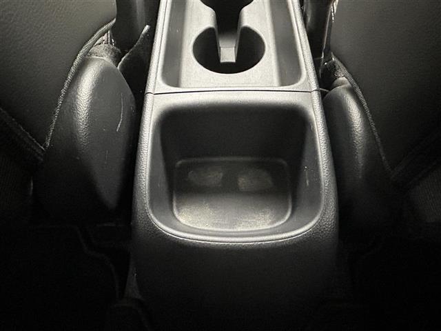 ヤリスクロス Ｚ　純正８インチディスプレイオーディオ　バックカメラ　ＥＴＣ　レーダークルーズコントロール　ハーフレザーシート　シートヒーター　ドライブレコーダー　ＬＥＤオートライト　コーナーセンサー　プッシュスタート（32枚目）
