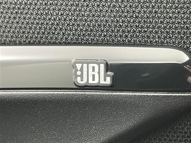 ハリアー Ｚ　レザーパッケージ　パノラミックビューモニター　ＪＢＬサウンド　メーカーナビ　セーフティセンス　レーダークルーズコントロール　ビルトインＥＴＣ２．０　ヘッドアップディスプレイ　ブラインドスポットモニター　ＬＥＤライト（2枚目）