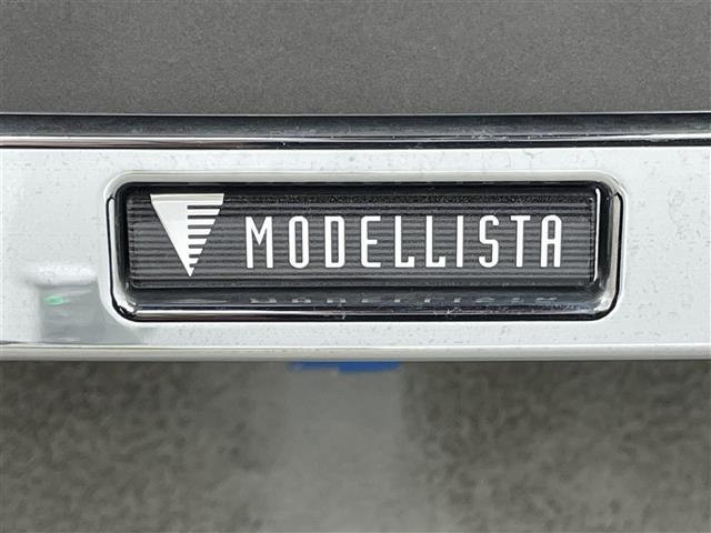 プリウス Ｚ　モデリスタエアロ　ガラスルーフ　純正１２．３インチナビ　パノラミックビューモニター　ＥＴＣ２．０　セーフティセンス　レーダークルーズコントロール　シートヒーター　ベンチレーション　パーキングアシスト（3枚目）