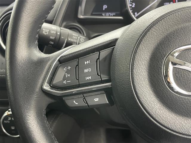 デミオ １５Ｓツーリング　純正ナビ　３６０°カメラ　シートヒーター　ＥＴＣ　衝突軽減ブレーキ　レーンキープアシスト　レーダークルーズコントロール　コーナーセンサー　ＢＳＭ　ＭＴモード付シフト　ＬＥＤヘッドライト　フロアマット（26枚目）