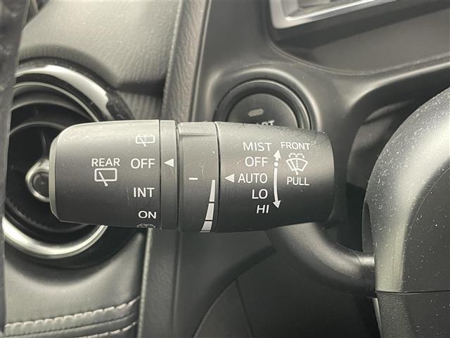 デミオ １５Ｓツーリング　純正ナビ　３６０°カメラ　シートヒーター　ＥＴＣ　衝突軽減ブレーキ　レーンキープアシスト　レーダークルーズコントロール　コーナーセンサー　ＢＳＭ　ＭＴモード付シフト　ＬＥＤヘッドライト　フロアマット（27枚目）