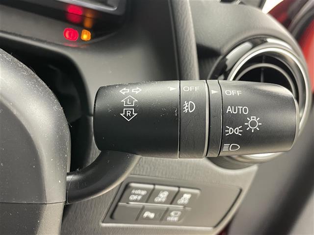 デミオ １５Ｓツーリング　純正ナビ　３６０°カメラ　シートヒーター　ＥＴＣ　衝突軽減ブレーキ　レーンキープアシスト　レーダークルーズコントロール　コーナーセンサー　ＢＳＭ　ＭＴモード付シフト　ＬＥＤヘッドライト　フロアマット（28枚目）