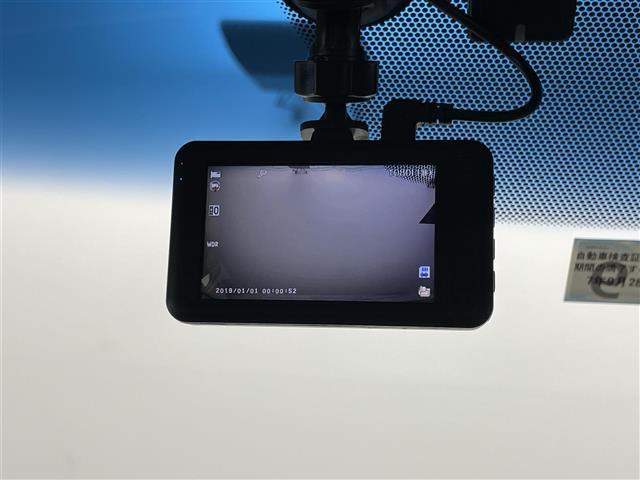 デリカＤ：５ Ｐ　アルパイン１１インチナビ　全方位カメラ　電動サイドステップ　両側パワースライドドア　ＢＳＭ　ＥＴＣ　パドルシフト　シートヒーター　ドライブレコーダー　ＡＣ１００Ｖ　レーダークルーズコントロール　ＬＥＤ（34枚目）