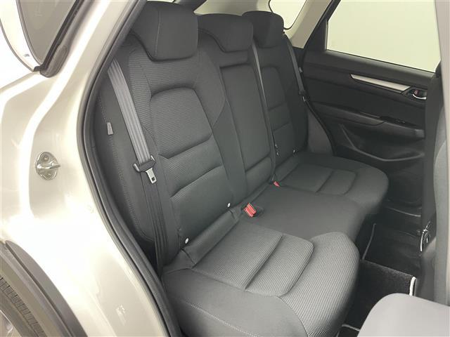 ＣＸ－５ 　純正１０．２５インチナビ　全方位カメラ　シートヒーター　パワーシート　ステアリングヒーター　レーダークルーズコントロール　電動リアゲート　ＥＴＣ　アイドリングストップ　ブラインドスポットモニター（9枚目）