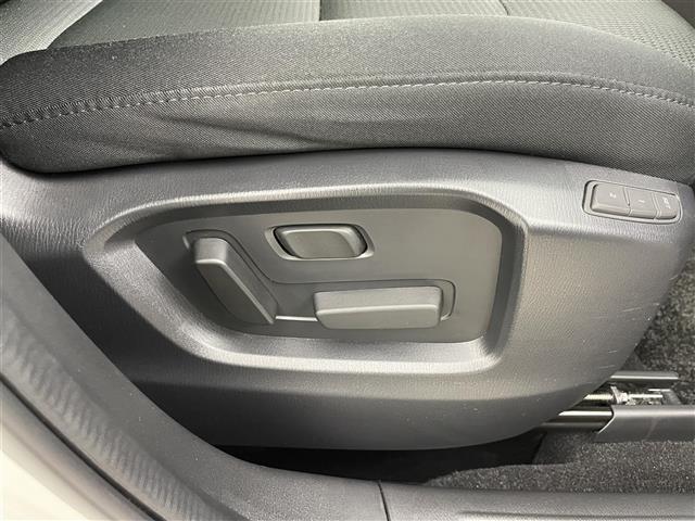 ＣＸ－５ 　純正１０．２５インチナビ　全方位カメラ　シートヒーター　パワーシート　ステアリングヒーター　レーダークルーズコントロール　電動リアゲート　ＥＴＣ　アイドリングストップ　ブラインドスポットモニター（26枚目）