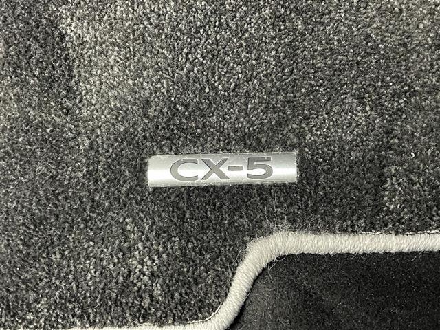 ＣＸ－５ 　純正１０．２５インチナビ　全方位カメラ　シートヒーター　パワーシート　ステアリングヒーター　レーダークルーズコントロール　電動リアゲート　ＥＴＣ　アイドリングストップ　ブラインドスポットモニター（32枚目）