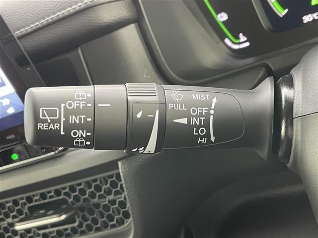 ステップワゴン ｅ：ＨＥＶスパーダ　登録済未使用車　純正１１．４インチナビ　１５．６インチ後席モニター　ハーフレザーシート　シートヒーター　パワーバックドア　ホンダセンシング　衝突軽減ブレーキ　両側パワースライドドア　２列目オットマン（28枚目）