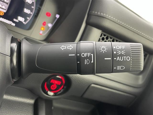 ステップワゴン ｅ：ＨＥＶスパーダ　登録済未使用車　純正１１．４インチナビ　１５．６インチ後席モニター　ハーフレザーシート　シートヒーター　パワーバックドア　ホンダセンシング　衝突軽減ブレーキ　両側パワースライドドア　２列目オットマン（29枚目）