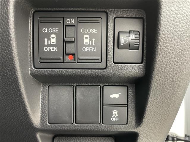 ステップワゴン ｅ：ＨＥＶスパーダ　登録済未使用車　純正１１．４インチナビ　１５．６インチ後席モニター　ハーフレザーシート　シートヒーター　パワーバックドア　ホンダセンシング　衝突軽減ブレーキ　両側パワースライドドア　２列目オットマン（36枚目）