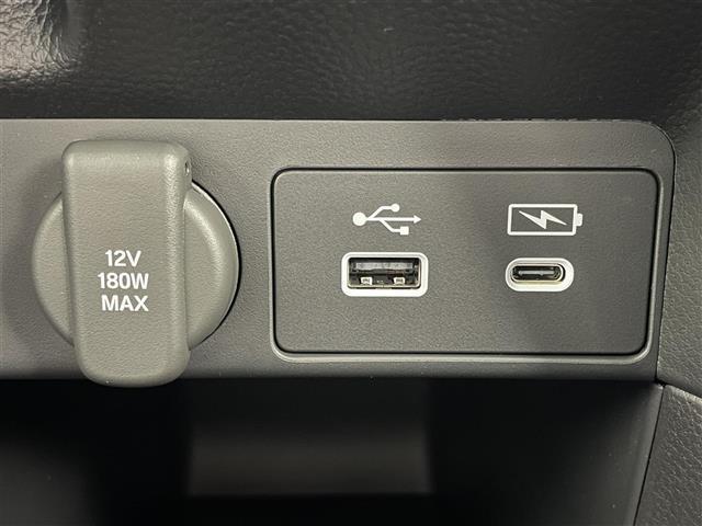 ステップワゴン ｅ：ＨＥＶスパーダ　登録済未使用車　純正１１．４インチナビ　１５．６インチ後席モニター　ハーフレザーシート　シートヒーター　パワーバックドア　ホンダセンシング　衝突軽減ブレーキ　両側パワースライドドア　２列目オットマン（39枚目）