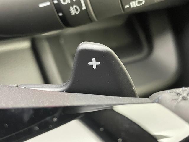 ステップワゴン ｅ：ＨＥＶスパーダ　登録済未使用車　純正１１．４インチナビ　１５．６インチ後席モニター　ハーフレザーシート　シートヒーター　パワーバックドア　ホンダセンシング　衝突軽減ブレーキ　両側パワースライドドア　２列目オットマン（43枚目）