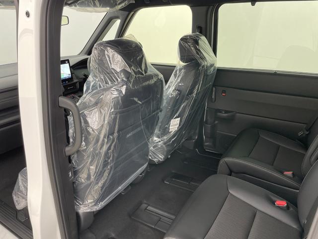 ステップワゴン ｅ：ＨＥＶスパーダ　登録済未使用車　純正１１．４インチナビ　１５．６インチ後席モニター　ハーフレザーシート　シートヒーター　パワーバックドア　ホンダセンシング　衝突軽減ブレーキ　両側パワースライドドア　２列目オットマン（54枚目）