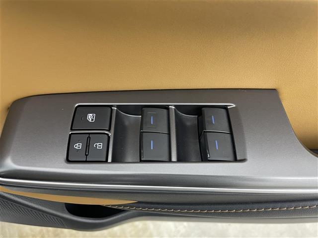 クラウンハイブリッド Ｓ　純正１２．３インチナビ　バックカメラ　ハーフレザーシート　パワーシート　シートヒーター　ステアリングヒーター　ビルトインＥＴＣ　ドライブレコーダー　トヨタセーフティーセンス　追従クルコン　ＢＳＭ（37枚目）