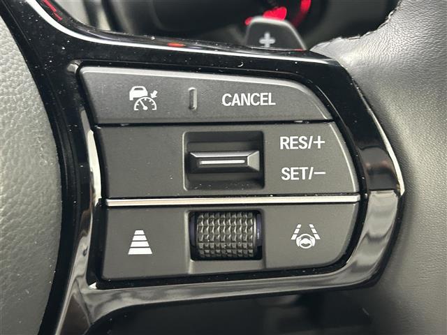 ステップワゴン ｅ：ＨＥＶスパーダ　プレミアムライン　純正１１インチナビ　純正フリップダウンモニター　全方位カメラ　両側パワースライドドア　ＢＳＭ　レーダークルーズコントロール　シートヒーター　ビルトインＥＴＣ２．０　パドルシフト　地デジフルセグＴＶ（7枚目）