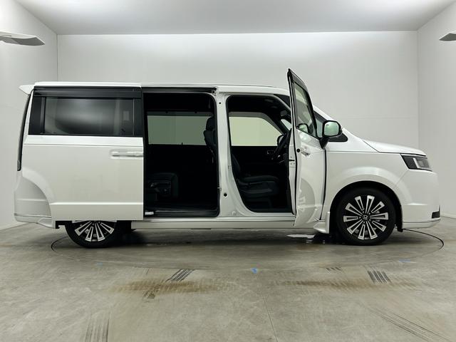 ステップワゴン ｅ：ＨＥＶスパーダ　プレミアムライン　純正１１インチナビ　純正フリップダウンモニター　全方位カメラ　両側パワースライドドア　ＢＳＭ　レーダークルーズコントロール　シートヒーター　ビルトインＥＴＣ２．０　パドルシフト　地デジフルセグＴＶ（68枚目）